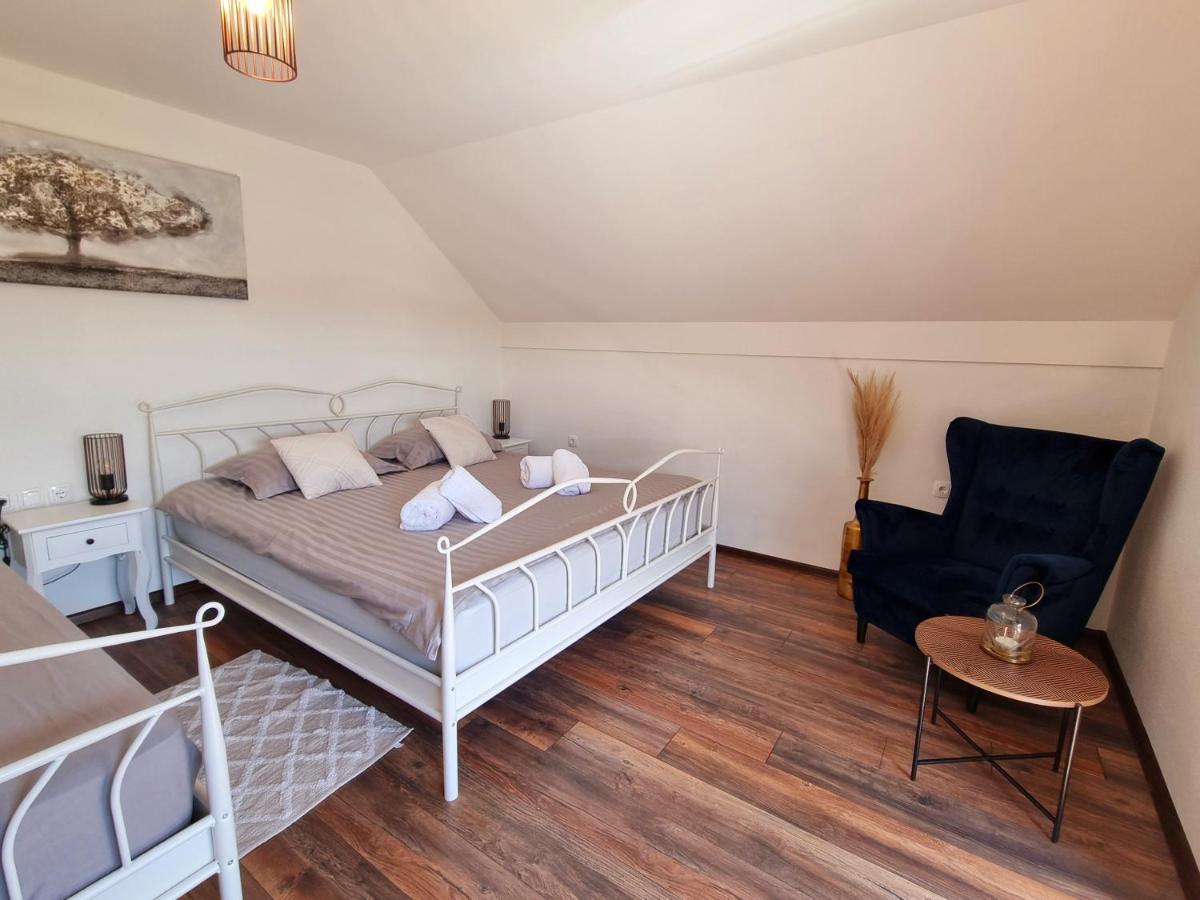 Kuca Za Odmor Baron Villa Kutjevo Exteriör bild